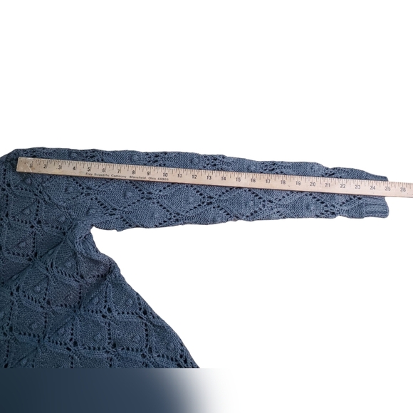 Tommy Hilfiger Gray Knit Sweater. Woman's MED. - Picture 9 of 12